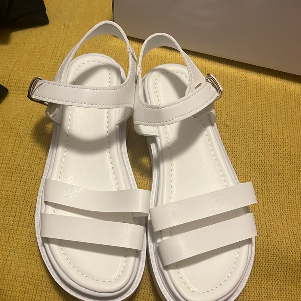 NWB White sandals